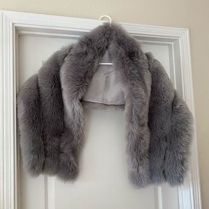 Gray faux fur shawl